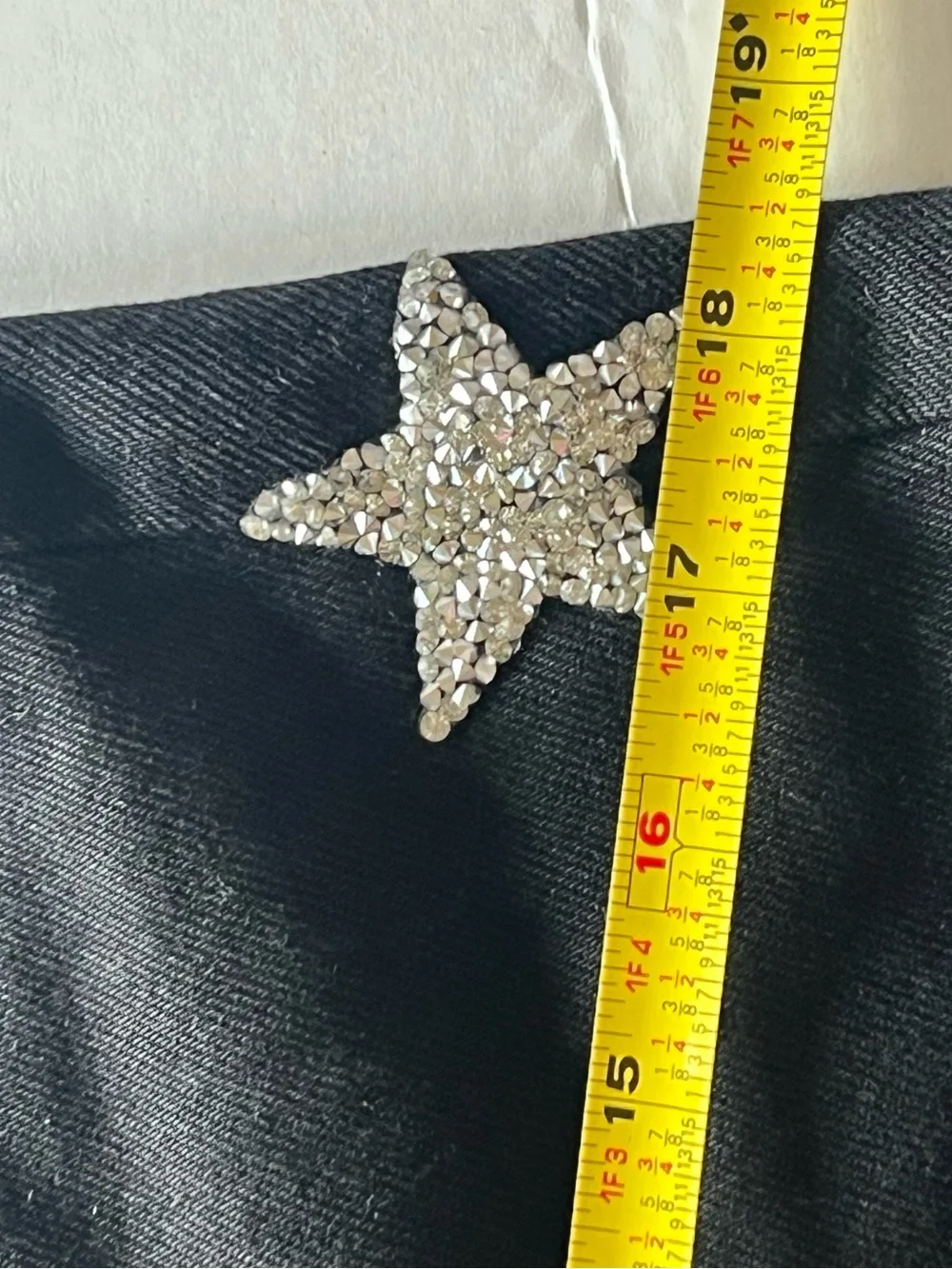 CARMAR girls  Black Jeans with Silver Star Embellishments size 23 con Estrellas